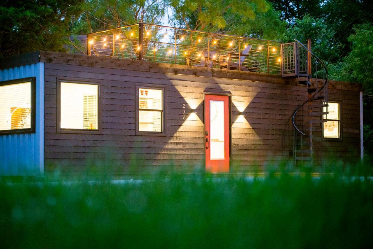 The Merlot House-Container Home 12 Min To Magnolia Беллмид Экстерьер фото