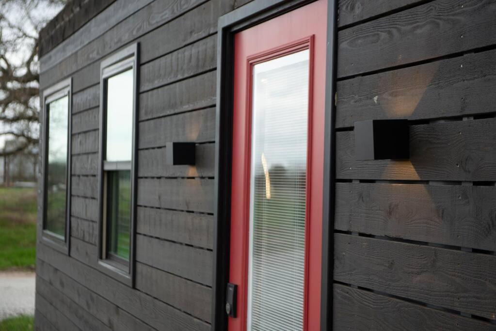 The Merlot House-Container Home 12 Min To Magnolia Беллмид Экстерьер фото